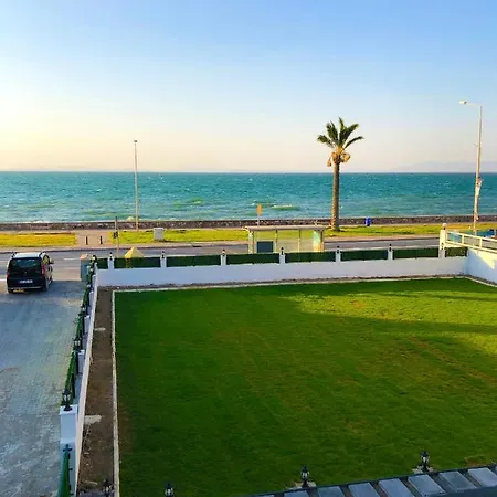 Livn Boutique Hotel